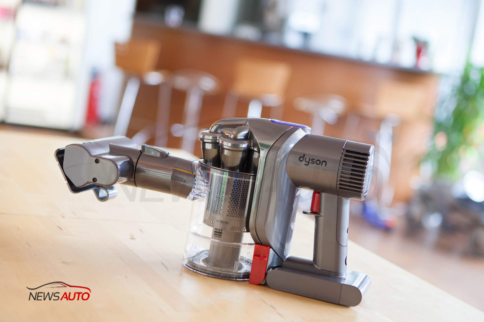 Test Dyson DC43H Car + Boat L’aspirateur qui a tout compris ! News Auto