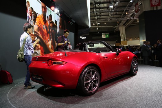 Mazda-MX5-CC-Paris_07