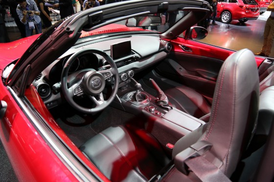 Mazda-MX5-CC-Paris_08