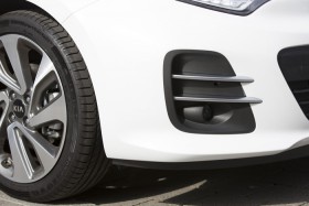 Nouveau bas de caisse avant de la Kia Rio 2014