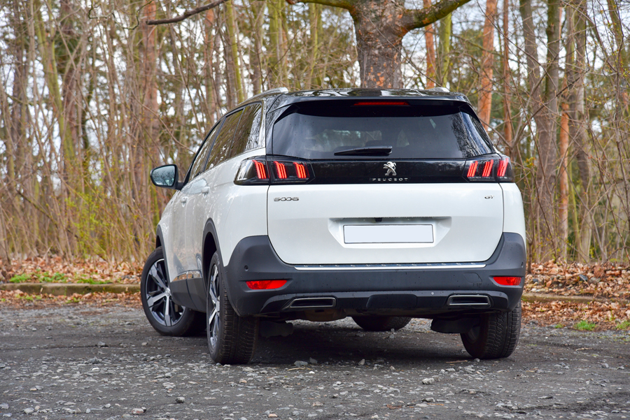 Arrière du Peugeot 5008